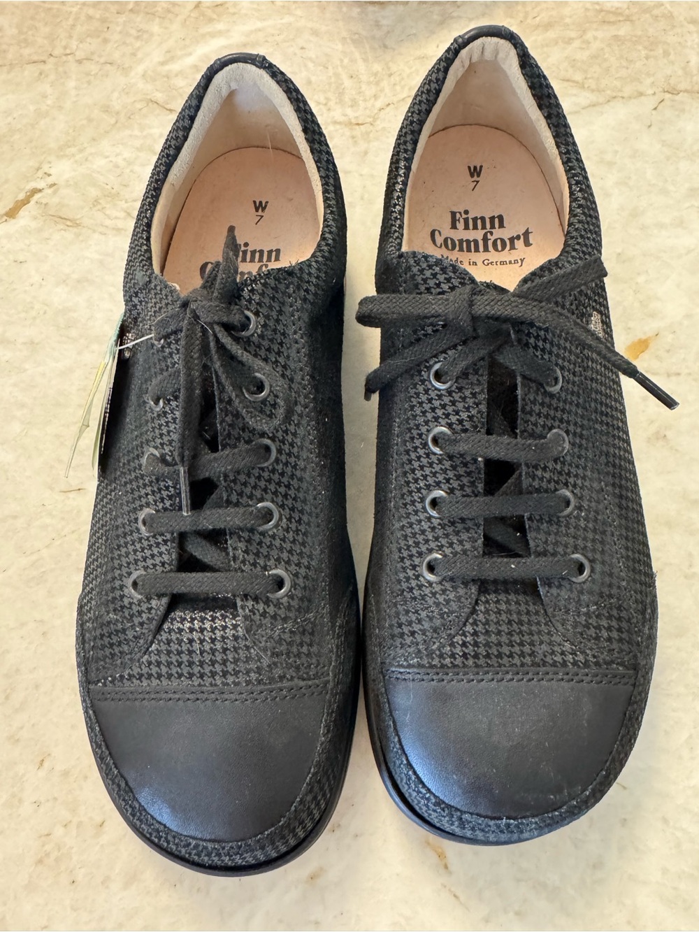 Finn Comfort Women’s Black Houndstooth Lace-Up Shoes NWT 9.5